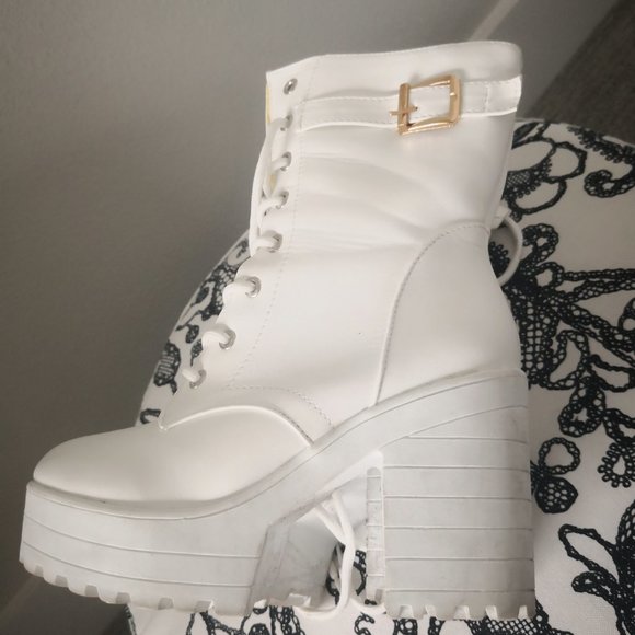 White Riding Boots - Picture 2 of 4